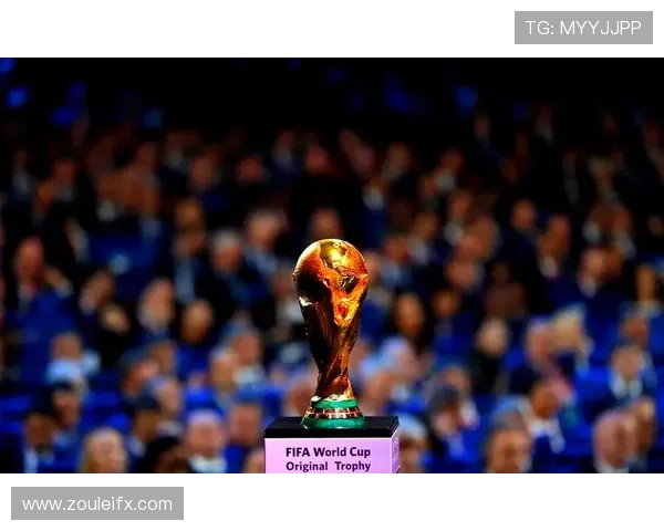 世界杯黄金足球图片（世界杯足球奖杯图片大全）世界杯体育论坛